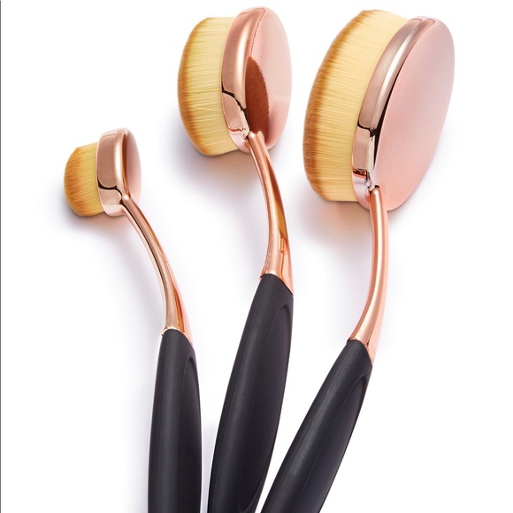 Macy's Other - 🎁 3-pc Contour Brush Set - Macy’s 🎁